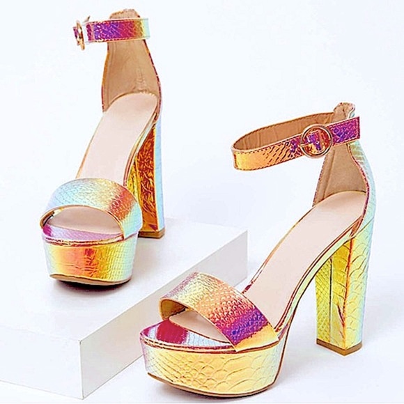 Dollskill x Bamboo Iridescent Platform Block Heel - Picture 13 of 16